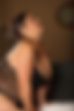 FatSitting.com [Photo]/BBW Leny facesitting/029.jpg